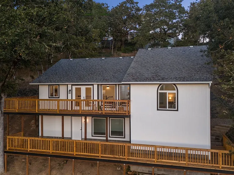 1485 SE Parkwood Dr — Photo 44