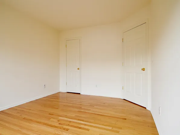 19 Marina Drive image 22 of 50