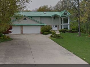 1250 Lee Rd, Northbrook, IL 60062
