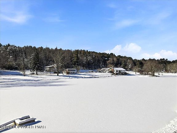 3rd image of 306 Merwinsburg Rd