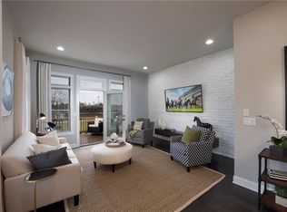 4245 Deming Cir, Atlanta, GA 30342