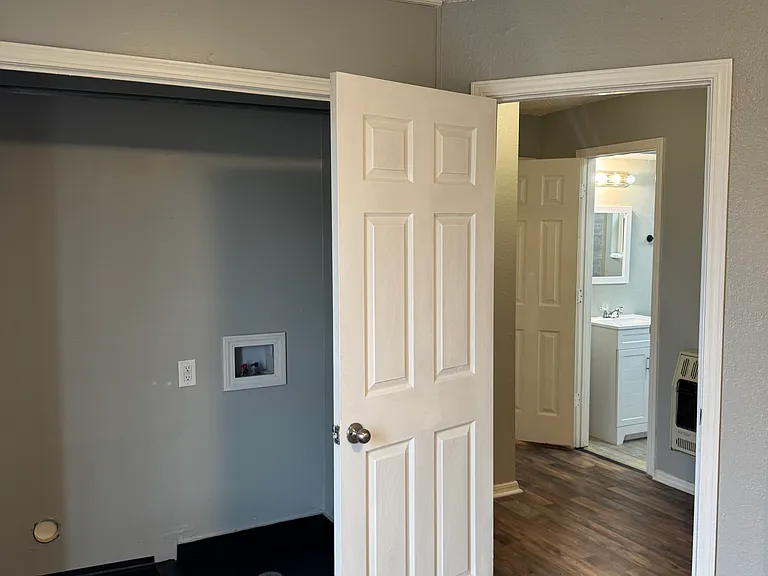 2212 S Air Depot Blvd — Photo 17