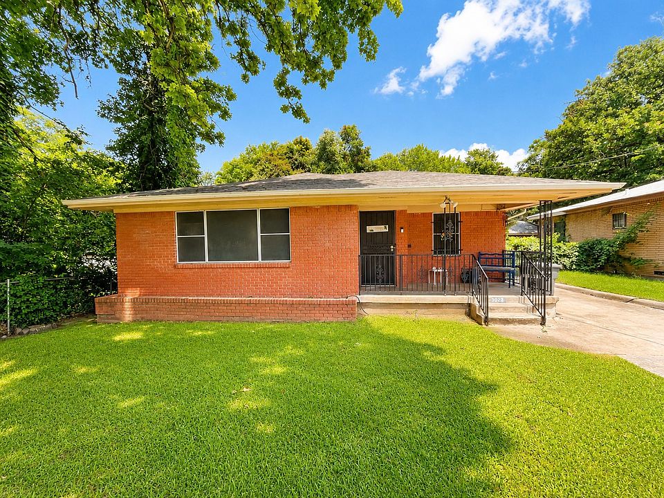 1st image of 3023 Carpenter Ave