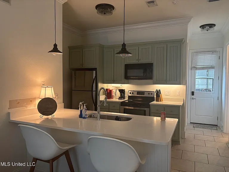 216 Carre Ct #12 — Photo 6
