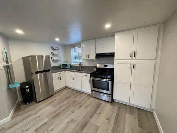 4926 73rd St, San Diego, CA 92115