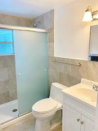 579 Beach Rd — Photo 12