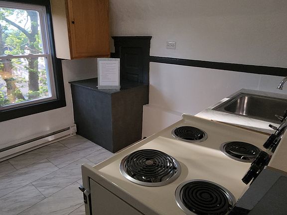 4th image of 705 Hazle St #3