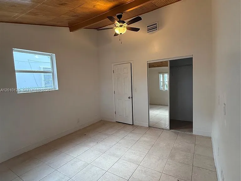 1619 Shenandoah St — Photo 10