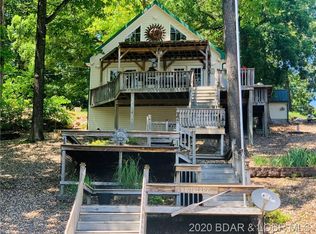 102 Hendrix Haven Dr, Sunrise Beach, MO 65079