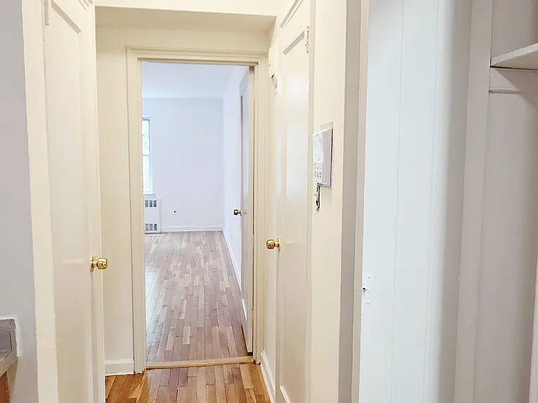 60 Oliver St #3 — Photo 4