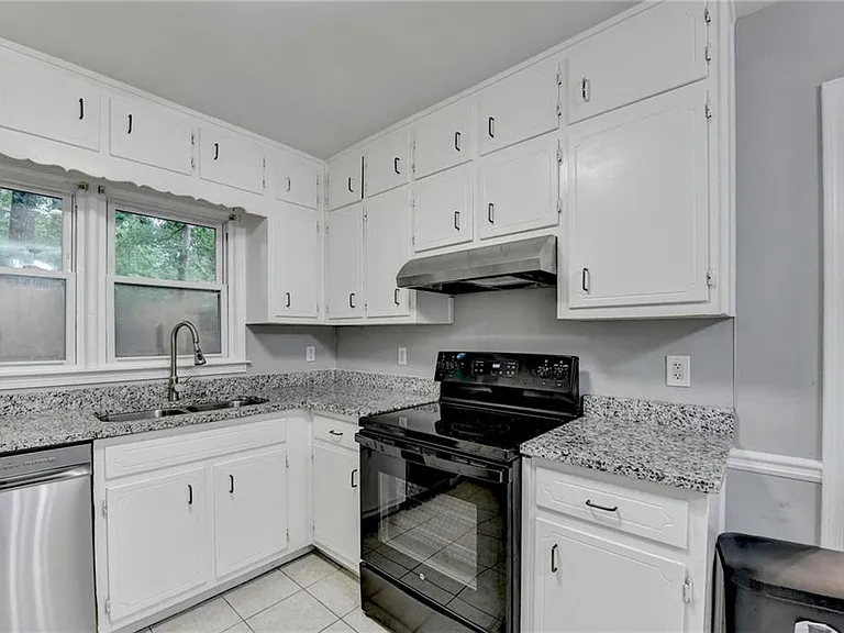 1181 Izod Ct — Photo 18