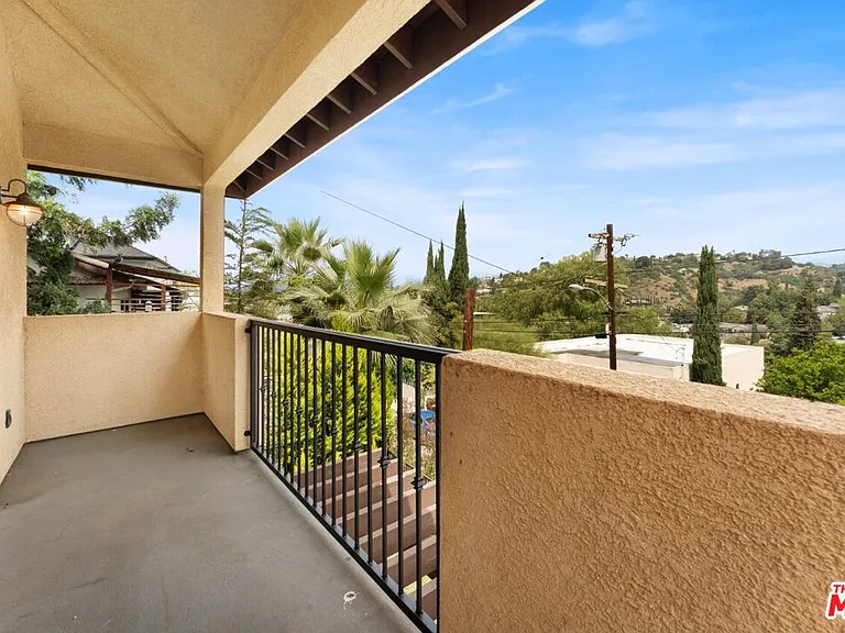 1630 Bridgeport Dr — Photo 24