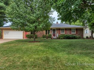 7450 Shadbleau Dr, Jenison, MI 49428