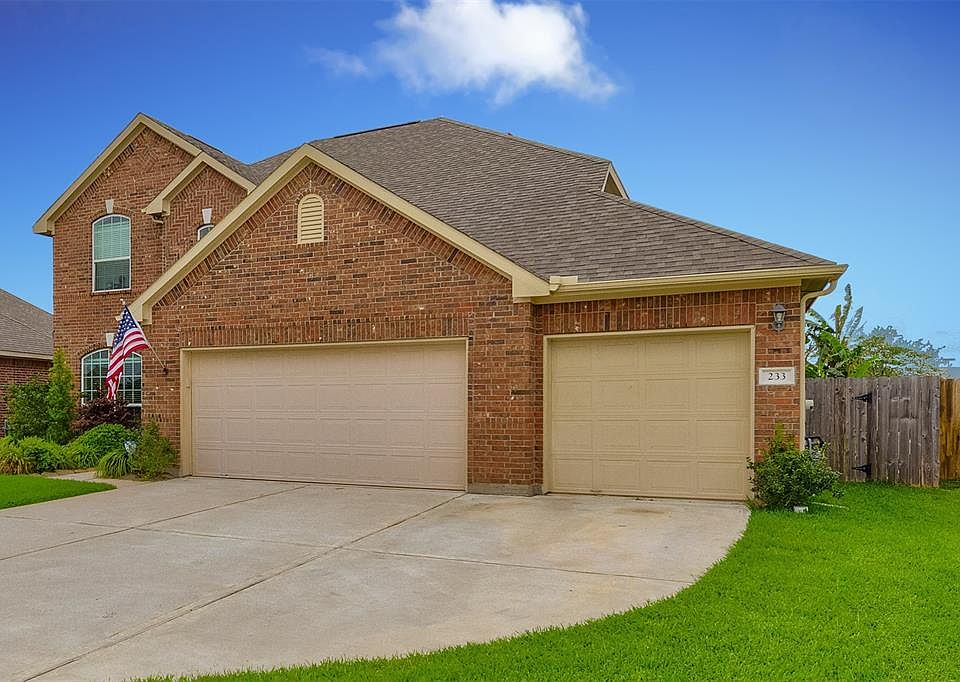1st image of 233 Harbor Bend Ln