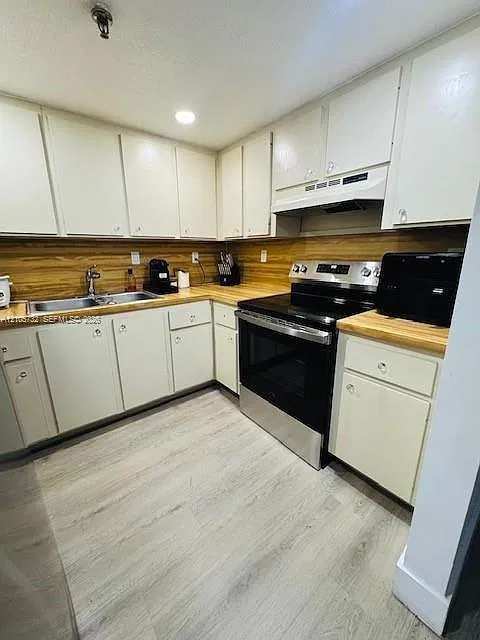 Aragon Towers Condo — Photo 4