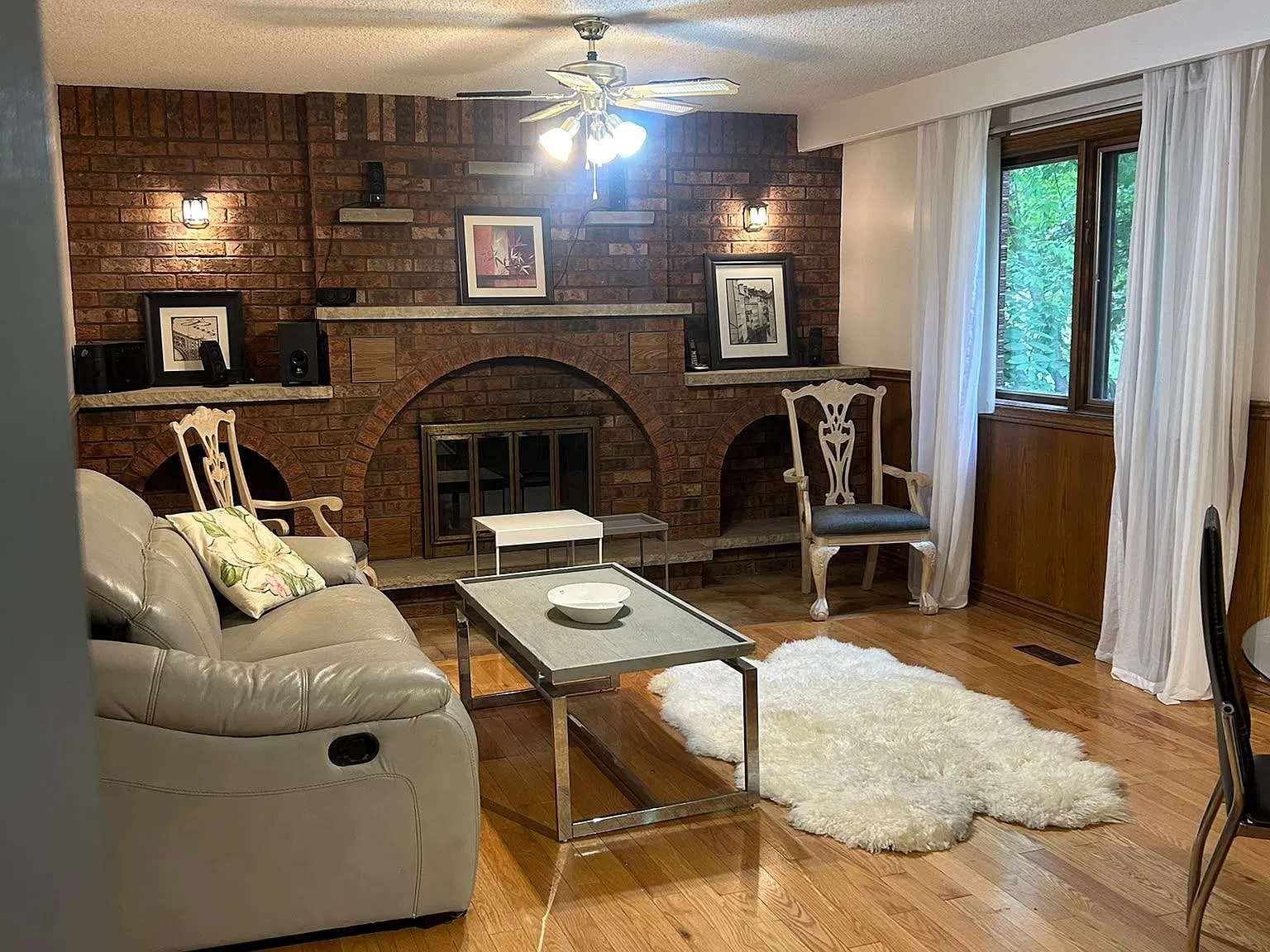 2 bed, $2,499 — Photo 1