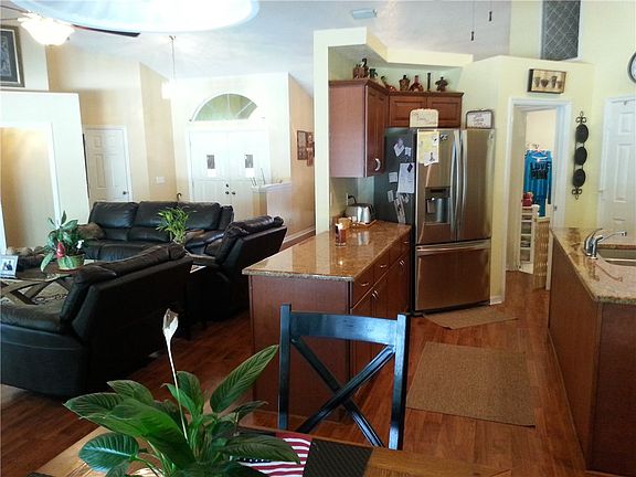 5th image of 24 River Oak Dr