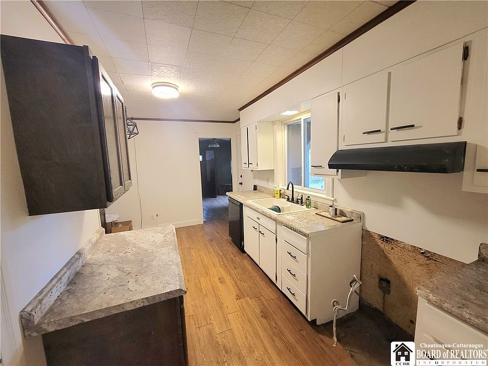 413 Falconer St, Jamestown, NY 14701 Zillow