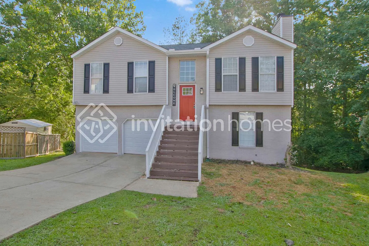 6486 Alford Cir Lithonia, GA 30058 — Photo 1