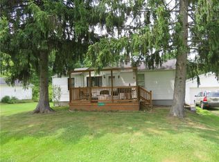 1705 Nelson Ln, Bristolville, OH 44402