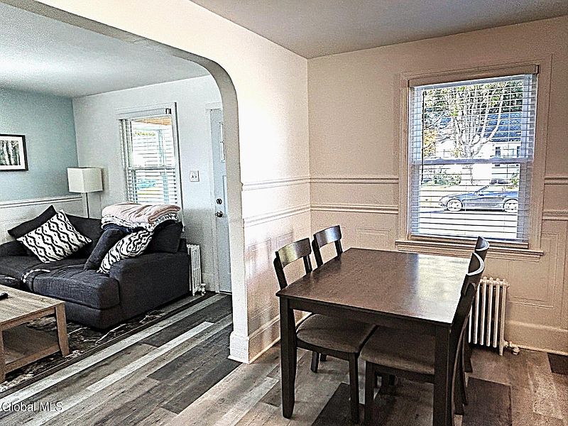 5th image of 32 Highland Avenue