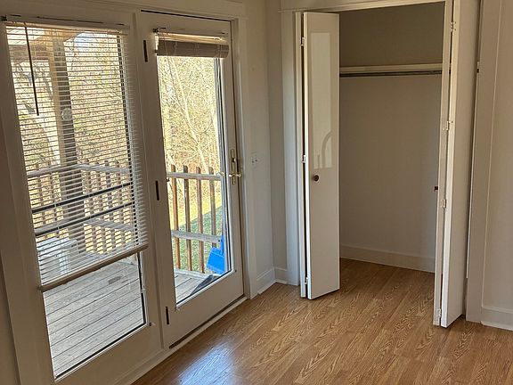 5th image of 805 Valley Rd #D