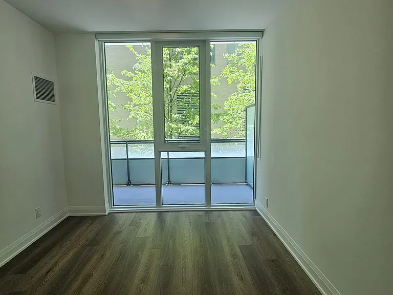65 Broadway Ave #208 — Photo 15