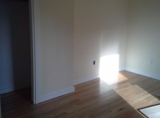 6 Ruthven Ave APT 1R, Worcester, MA 01606