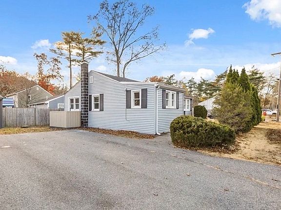 4th image of 7 Cedar Dr