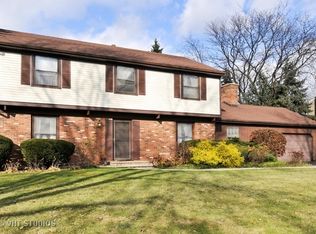 25W075 Cape Rd, Naperville, IL 60540