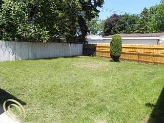 5th image of 8668 Kenberton Dr