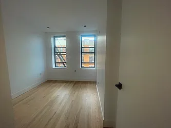 Rented by MADEHOME