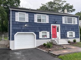 6 Donna Dr, Norwalk, CT 06854