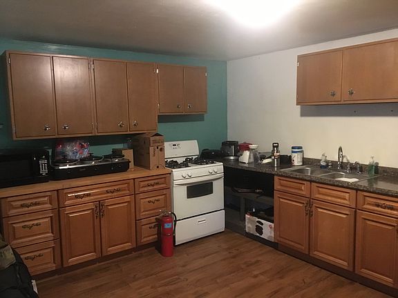 basement kitchen