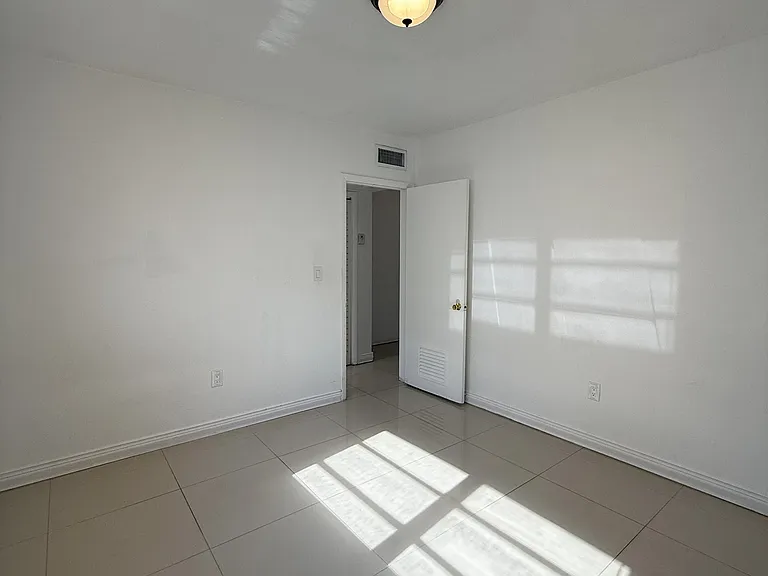 4410 W Flagler St — Photo 17