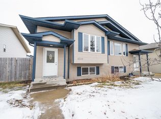 6209 W Orr Dr, Red Deer, AB T4P4C1