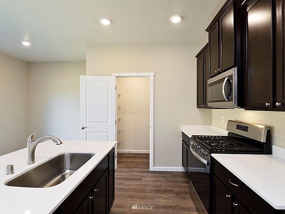 5th image of 4435 Bay Vista Blvd