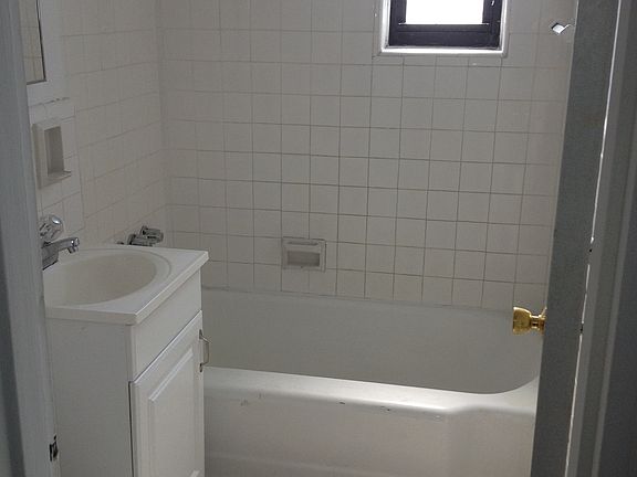 4th image of 8114 Baxter Ave APT 6H