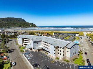 111 Avenue U APT 208, Seaside, OR
