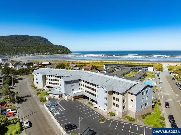 111 Avenue U APT 208, Seaside, OR 97138