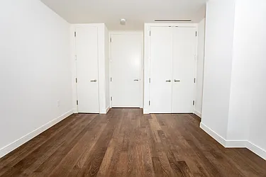 Rented by R New York