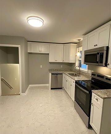 3rd image of 11471 Great Branch Dr