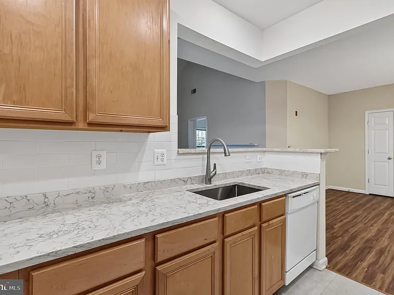 11314 Westbrook Mill Ln #302 — Photo 29