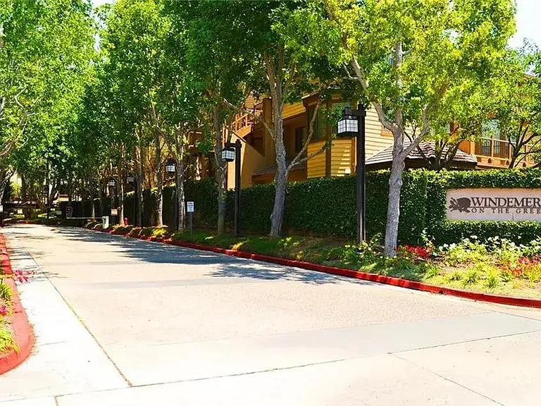 2571 Plaza Del Amo #310 — Photo 9