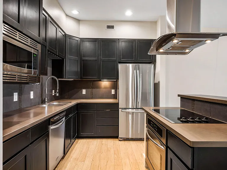 1738 N Franklin St #1-B — Photo 10