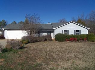 215 Falcon Ridge Dr, Covington, GA 30016