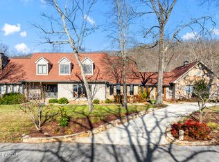 111 Deer Haven Ct, Harriman, TN 37748