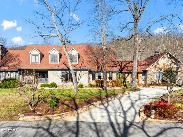 111 Deer Haven Ct, Harriman, TN 37748