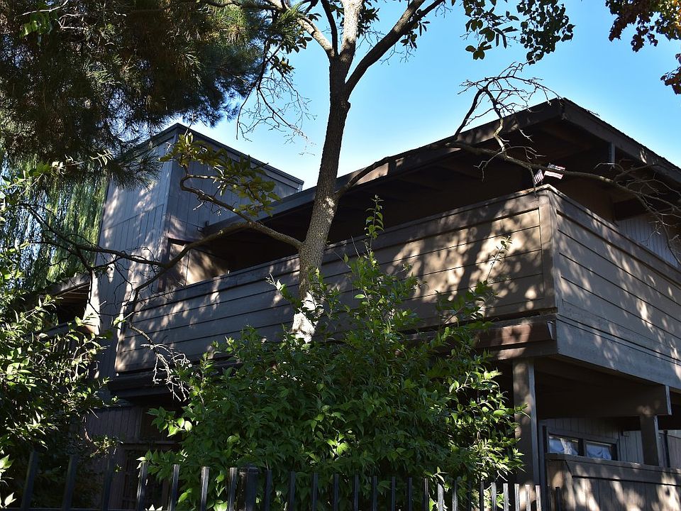 1st image of 2492 Larkspur Ln APT 202