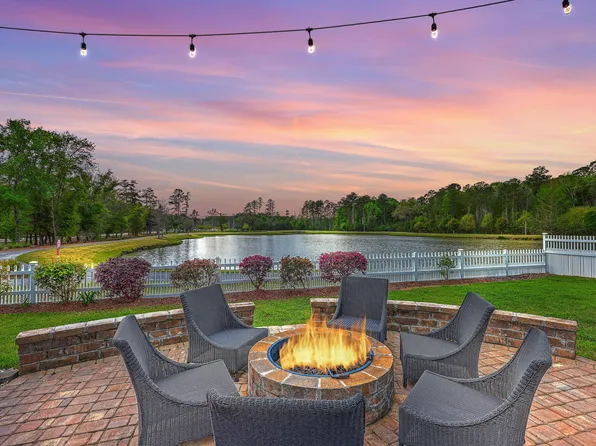 406 Summers Dr, Summerville, SC 29485